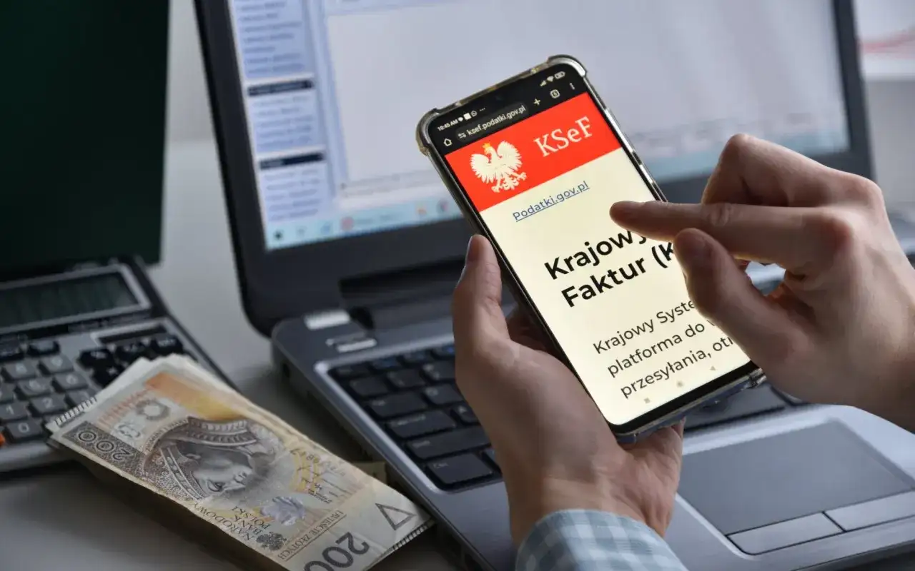Kiedy adwokat wystawia fakturę? Terminy, rodzaje i Twoje prawa